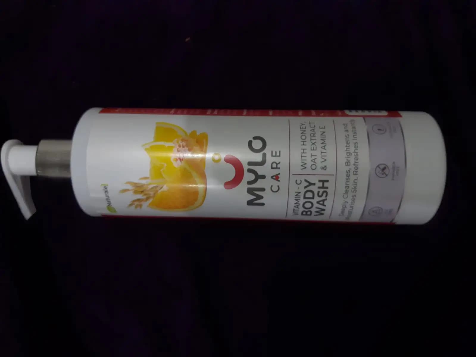 Vitamin C Body Wash | Deeply Cleanses & Moisturizes | Brightens & Nourishes Skin | Promotes Skin Repair | Provides Sun Protection  - 275 ml