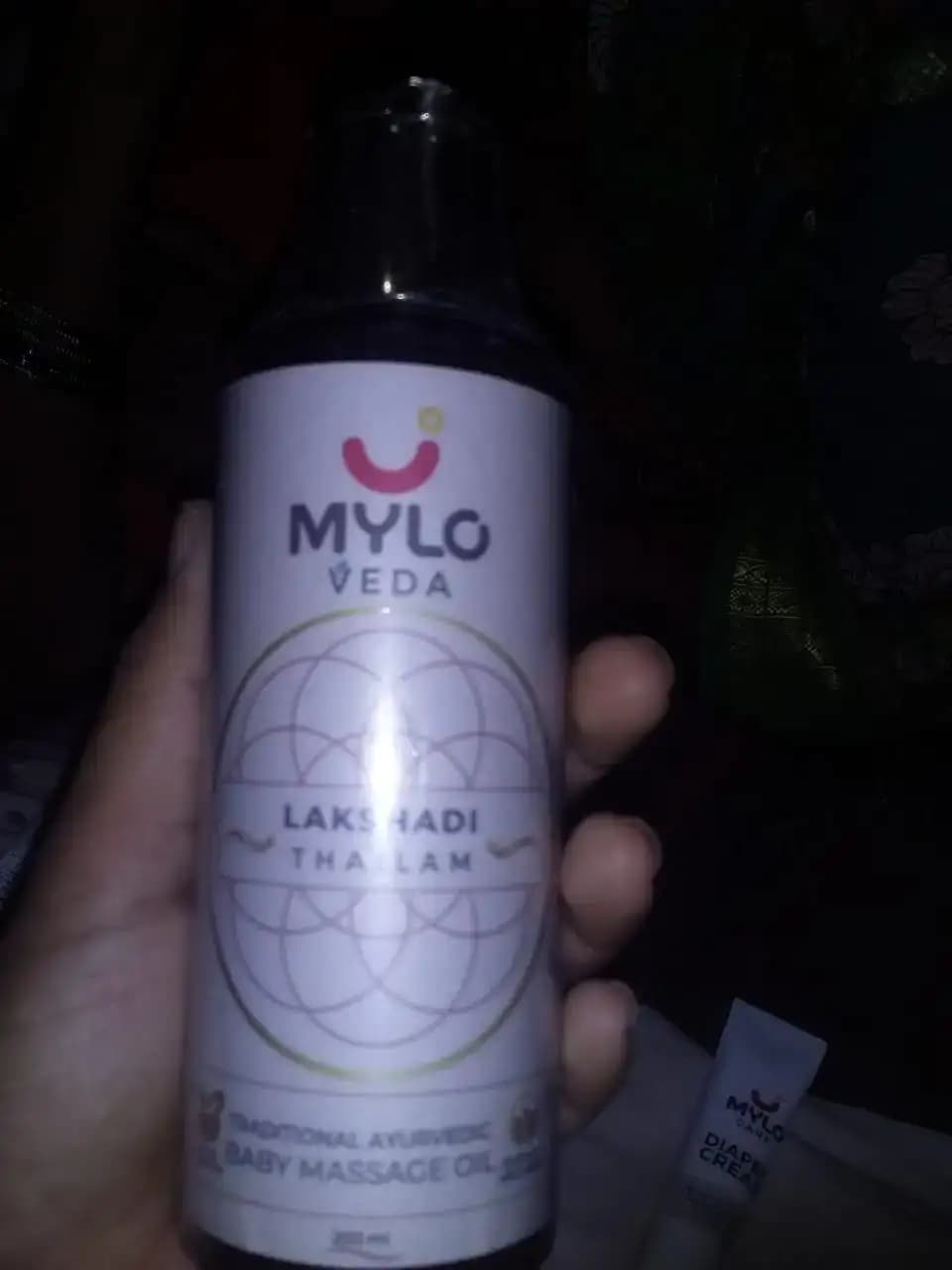 Mylo Herb Enriched Baby Massage Oil - 200 ml | Dermatologically Tested | Made Safe Certified | Nourishes Skin | Strengthens Immunity | Ayurvedic Preparation