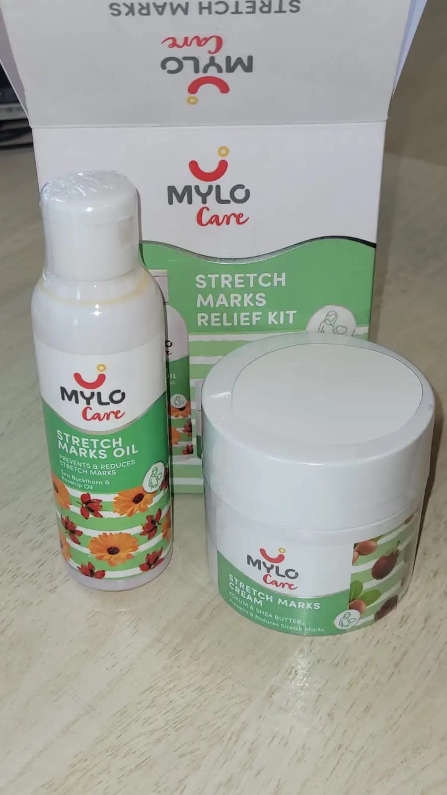 Stretch Marks Kit - Removes Scars | Made with Natural Ingredients | Tightens Skin - (Stretch Mark Oil - 100 ml, Stretch Marks Cream - 100ml)