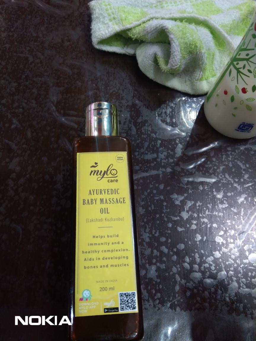 Mylo Herb Enriched Baby Massage Oil - 200 ml | Dermatologically Tested | Made Safe Certified | Nourishes Skin | Strengthens Immunity | Ayurvedic Preparation