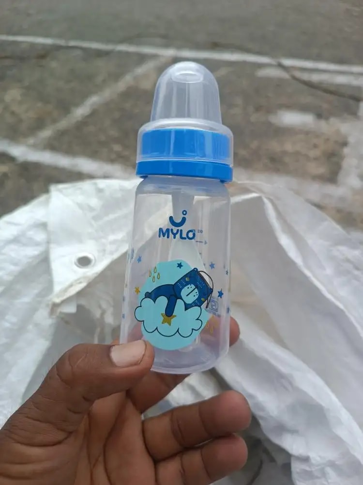 2-in-1 Baby Feeding Bottle | BPA Free with Anti-Colic Nipple & Spoon | Easy Flow Neck Design - Lion & Giraffe 125ml & 250ml