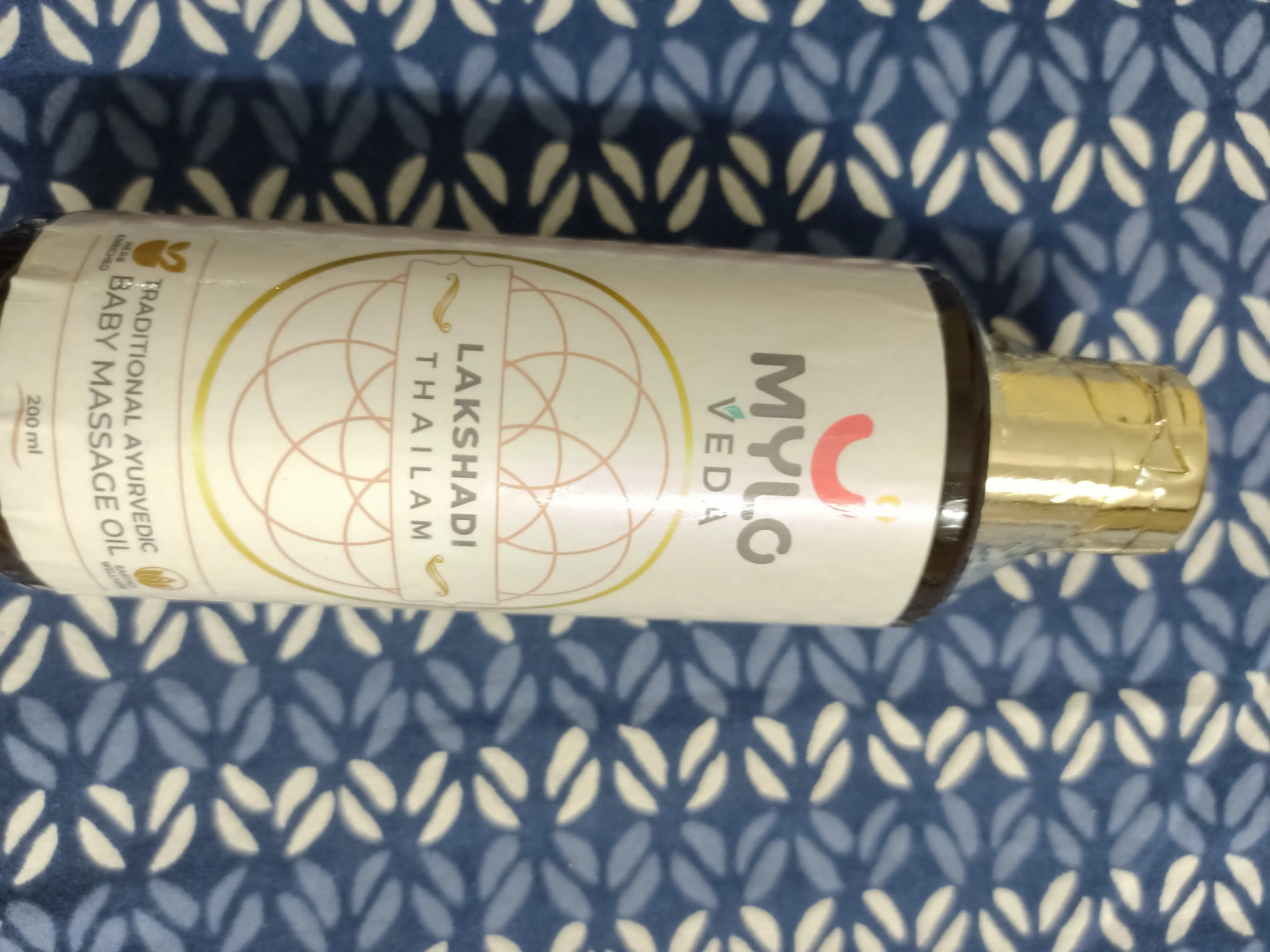 Mylo Herb Enriched Baby Massage Oil - 200 ml | Dermatologically Tested | Made Safe Certified | Nourishes Skin | Strengthens Immunity | Ayurvedic Preparation