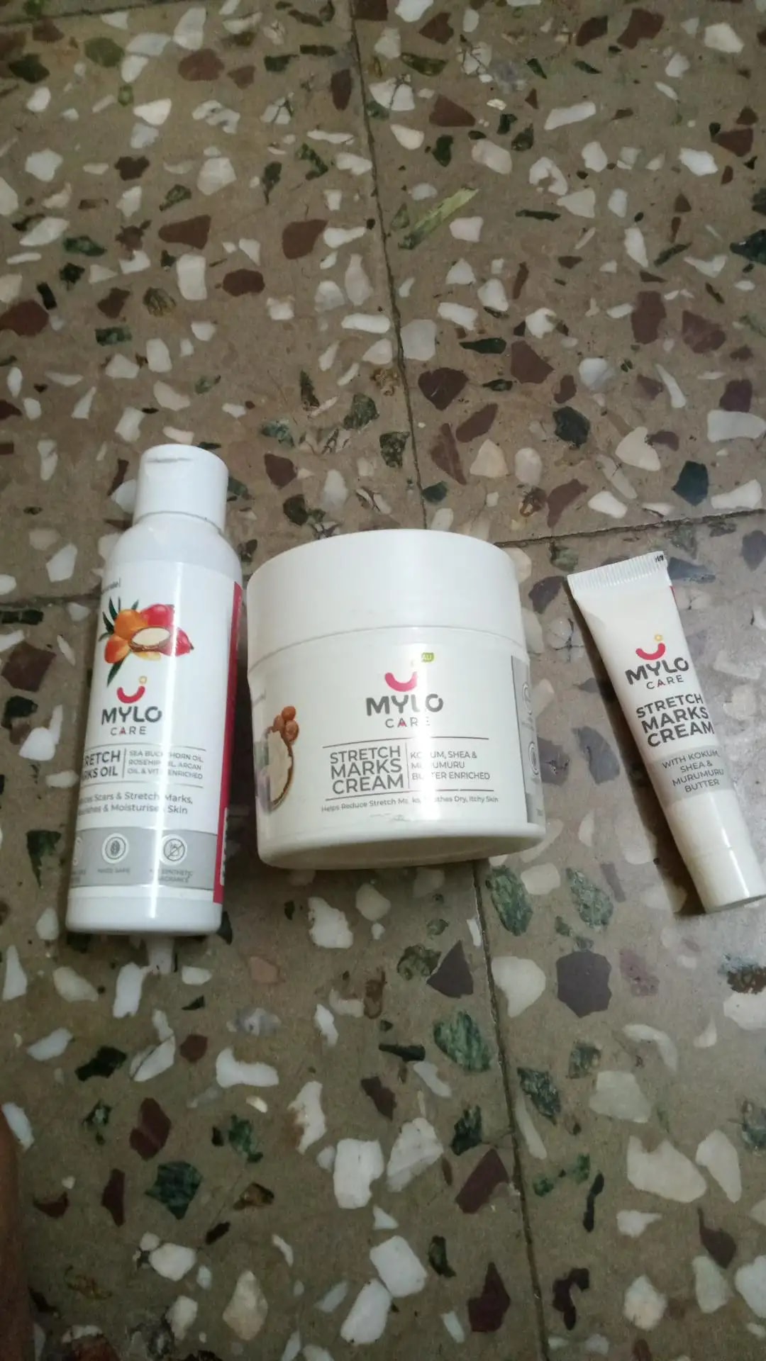 Stretch Marks Kit - Removes Scars | Made with Natural Ingredients | Tightens Skin - (Stretch Mark Oil - 100 ml, Stretch Marks Cream - 100ml)