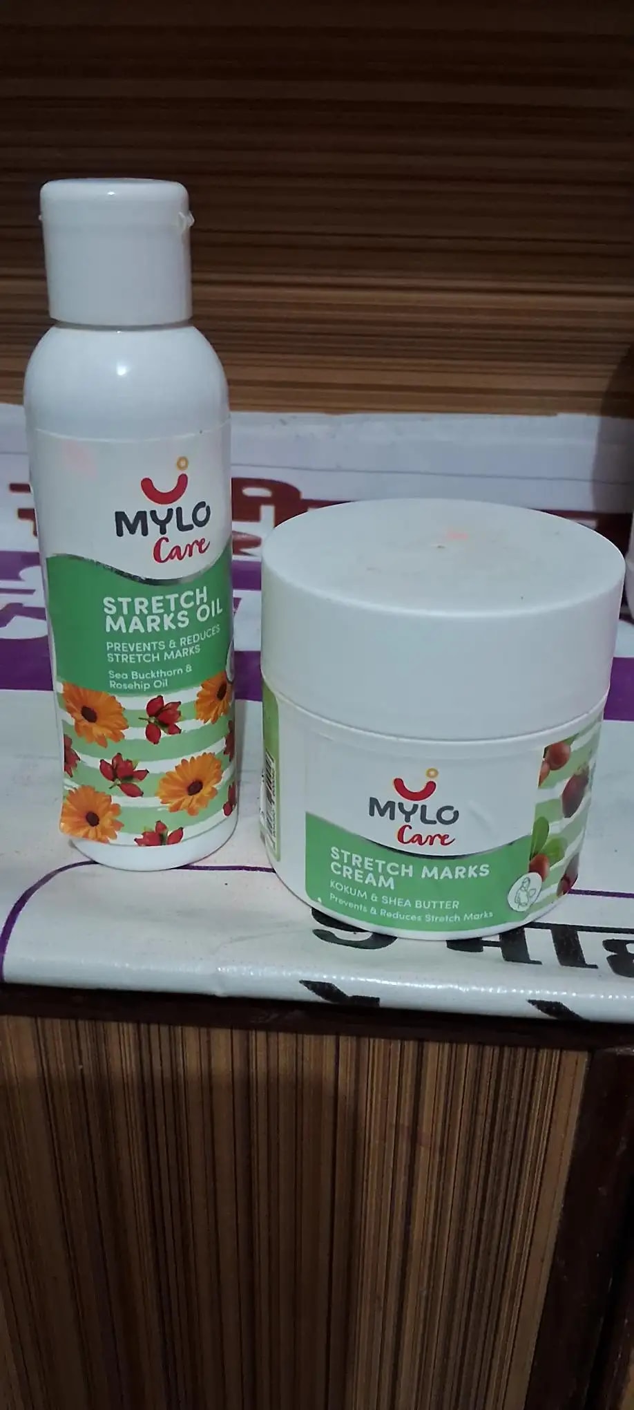 Stretch Marks Kit - Removes Scars | Made with Natural Ingredients | Tightens Skin - (Stretch Mark Oil - 100 ml, Stretch Marks Cream - 100ml)