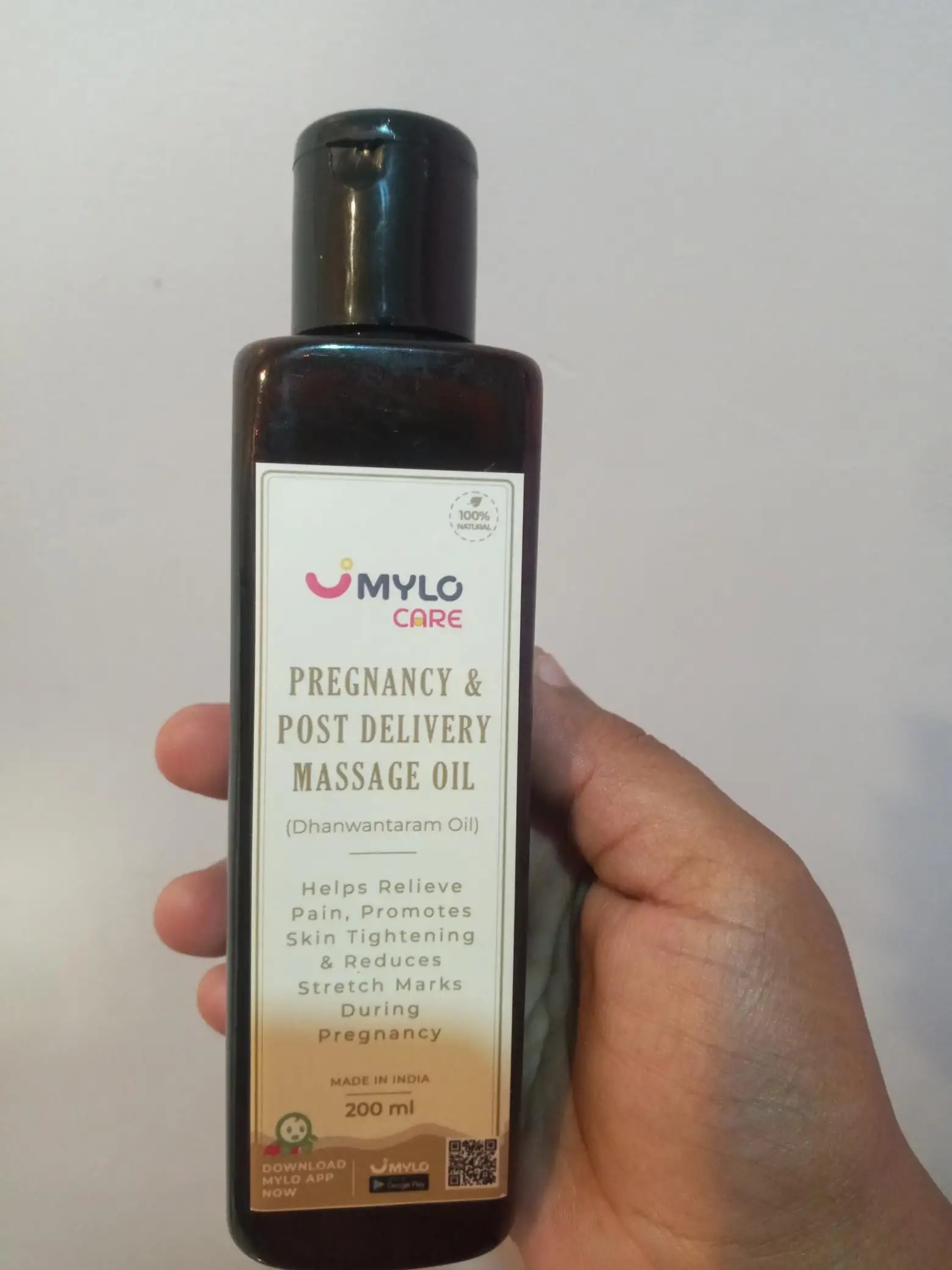 Ayurvedic Pregnancy Massage Oil | Relieves Pregnancy Pain & Ichiness | Heals Stretch Marks | Firms Up Body Post Pregnancy | Made with Dhanwantram Recipe (200 ml)