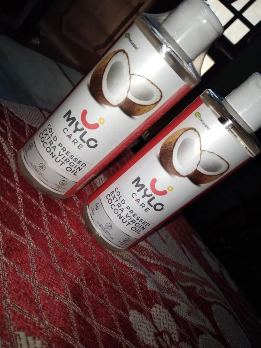 Cold Pressed Extra Virgin Coconut Oil for Skin & Hair - Nourishes Skin Deeply | Reduces Dandruff | Strengthens Hair | Soothes Baby's Rashes - 200 ml