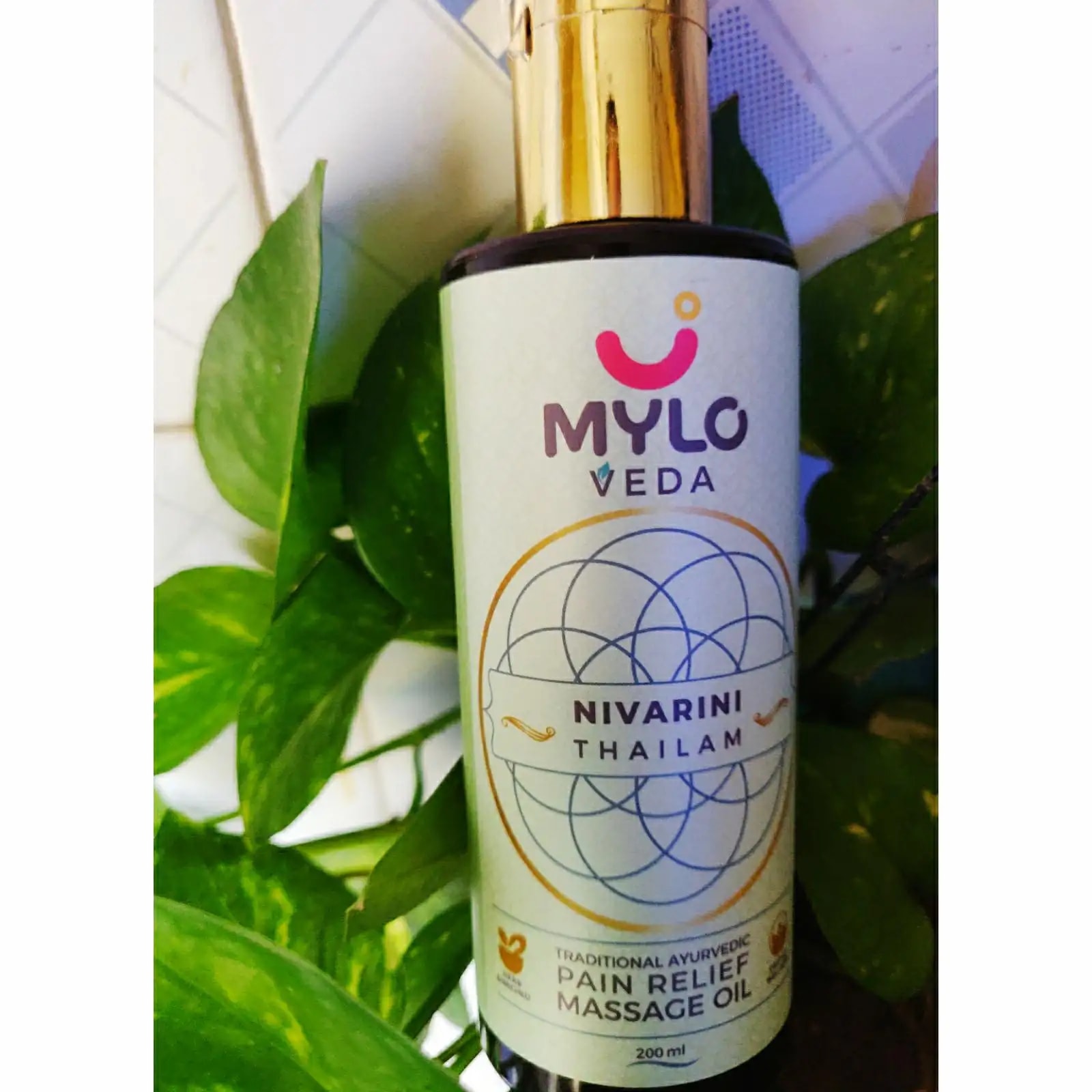 Ayurvedic Pain Relief Massage Oil - Nivarini Thailam (200 ml)