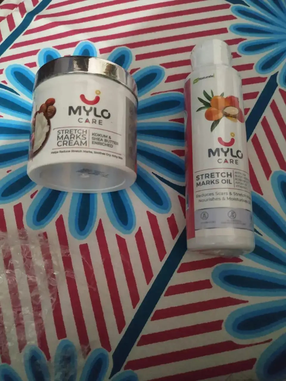 Stretch Marks Kit - Removes Scars | Made with Natural Ingredients | Tightens Skin - (Stretch Mark Oil - 100 ml, Stretch Marks Cream - 100ml)
