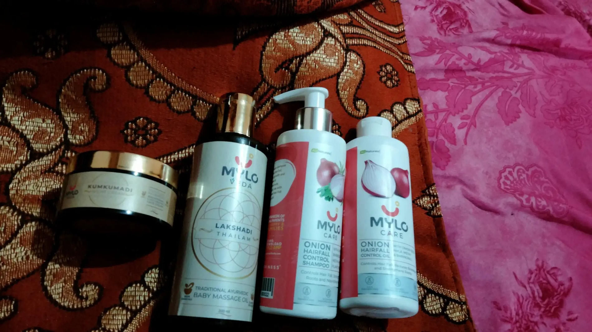 Mylo Herb Enriched Baby Massage Oil - 200 ml | Dermatologically Tested | Made Safe Certified | Nourishes Skin | Strengthens Immunity | Ayurvedic Preparation