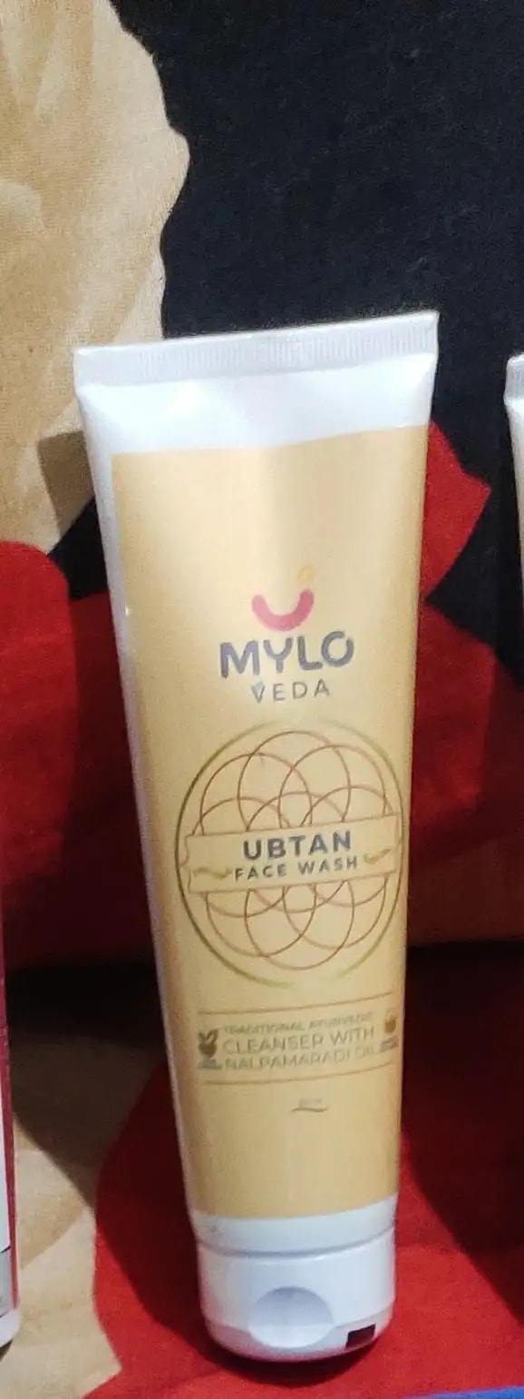 Ubtan Face Wash with Saffron, Nalpamaradi Oil & Turmeric | Brightens Skin | Removes Dead Skin Cells | Fights Acne | Lightens Skin (100 gm)
