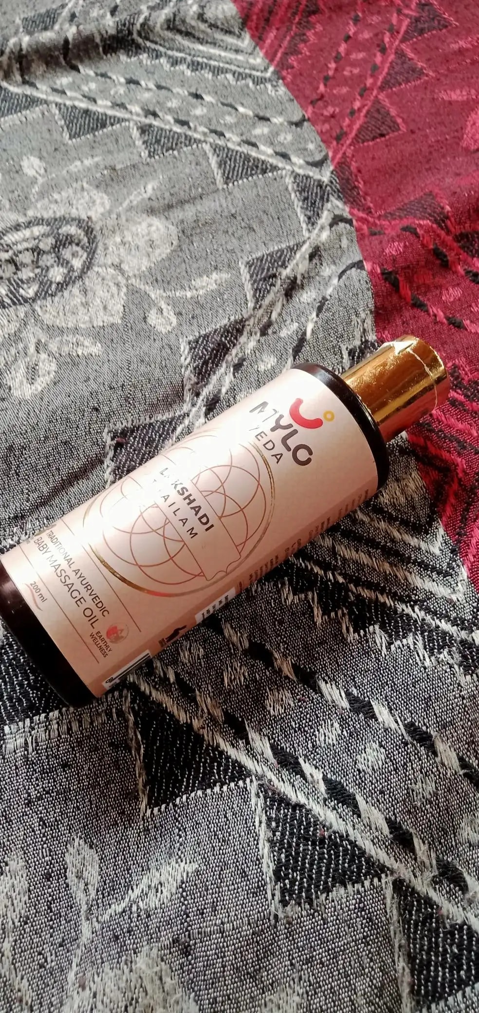 Mylo Herb Enriched Baby Massage Oil - 200 ml | Dermatologically Tested | Made Safe Certified | Nourishes Skin | Strengthens Immunity | Ayurvedic Preparation