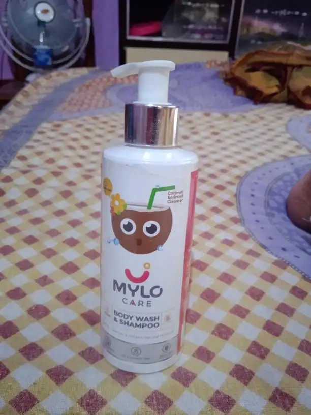 Baby Shampoo and Body Wash | Gentle Cleansing Head-to-Toe | Tear Free Formulation | Retains Natural Moisture | Dermatologically Tested | Made Safe Certified- 200 ml - Pack of 2