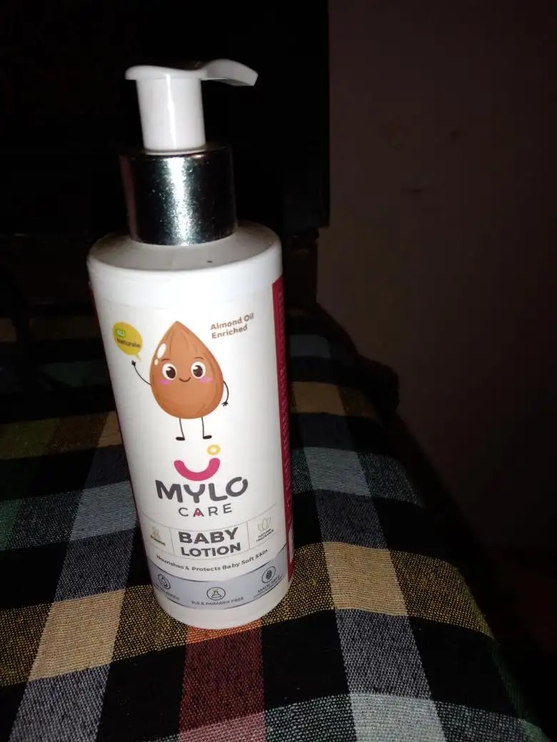 Baby Lotion for Kids | Made Safe Certified | Dermatologically Tested | Long Lasting 24 Hours Moisturisation | Soothes Dryness - 200 ml