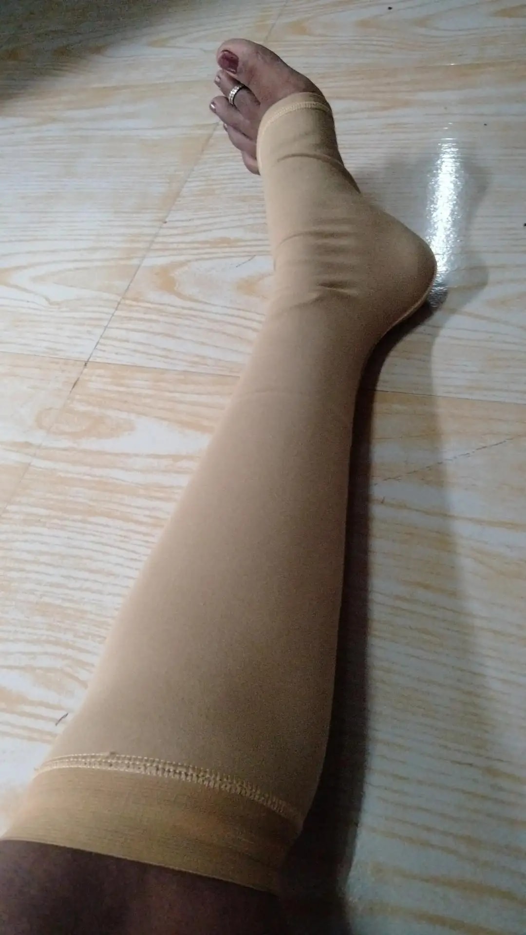 Open Toe Compression Stockings - Knee Length (M)