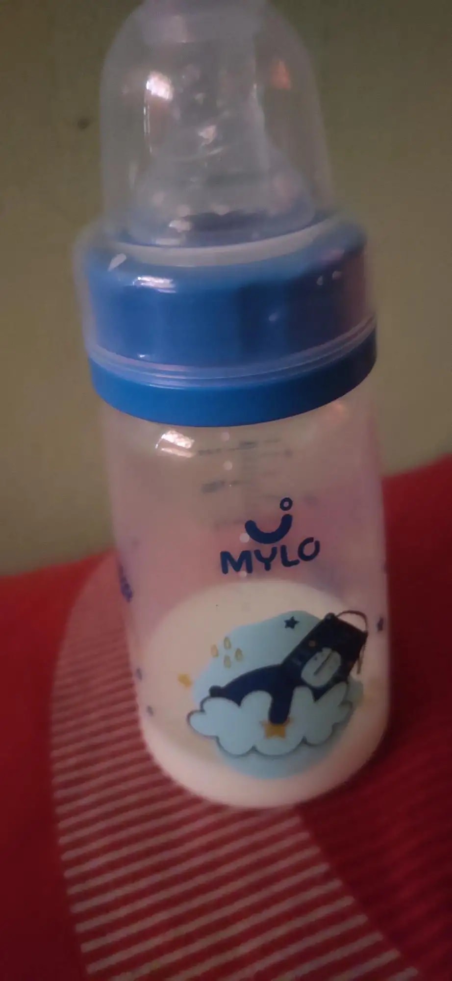 2-in-1 Baby Feeding Bottle | BPA Free with Anti-Colic Nipple & Spoon | Easy Flow Neck Design - Lion & Giraffe 125ml & 250ml