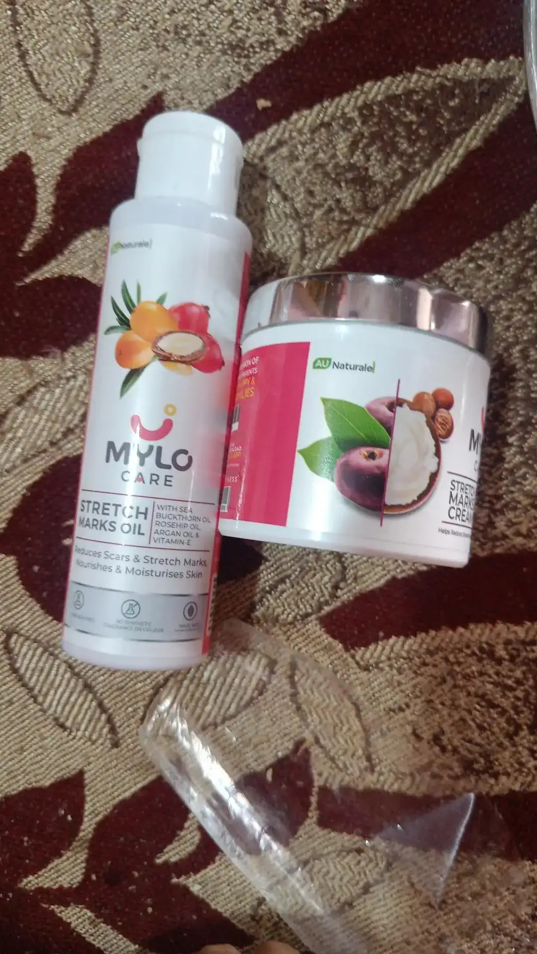 Stretch Marks Kit - Removes Scars | Made with Natural Ingredients | Tightens Skin - (Stretch Mark Oil - 100 ml, Stretch Marks Cream - 100ml)