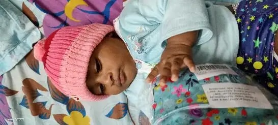 Baby Warm Winter Cap/Beanie with Pom-Pom in 100% Cotton – Red & Pink Beanie (6-12M)