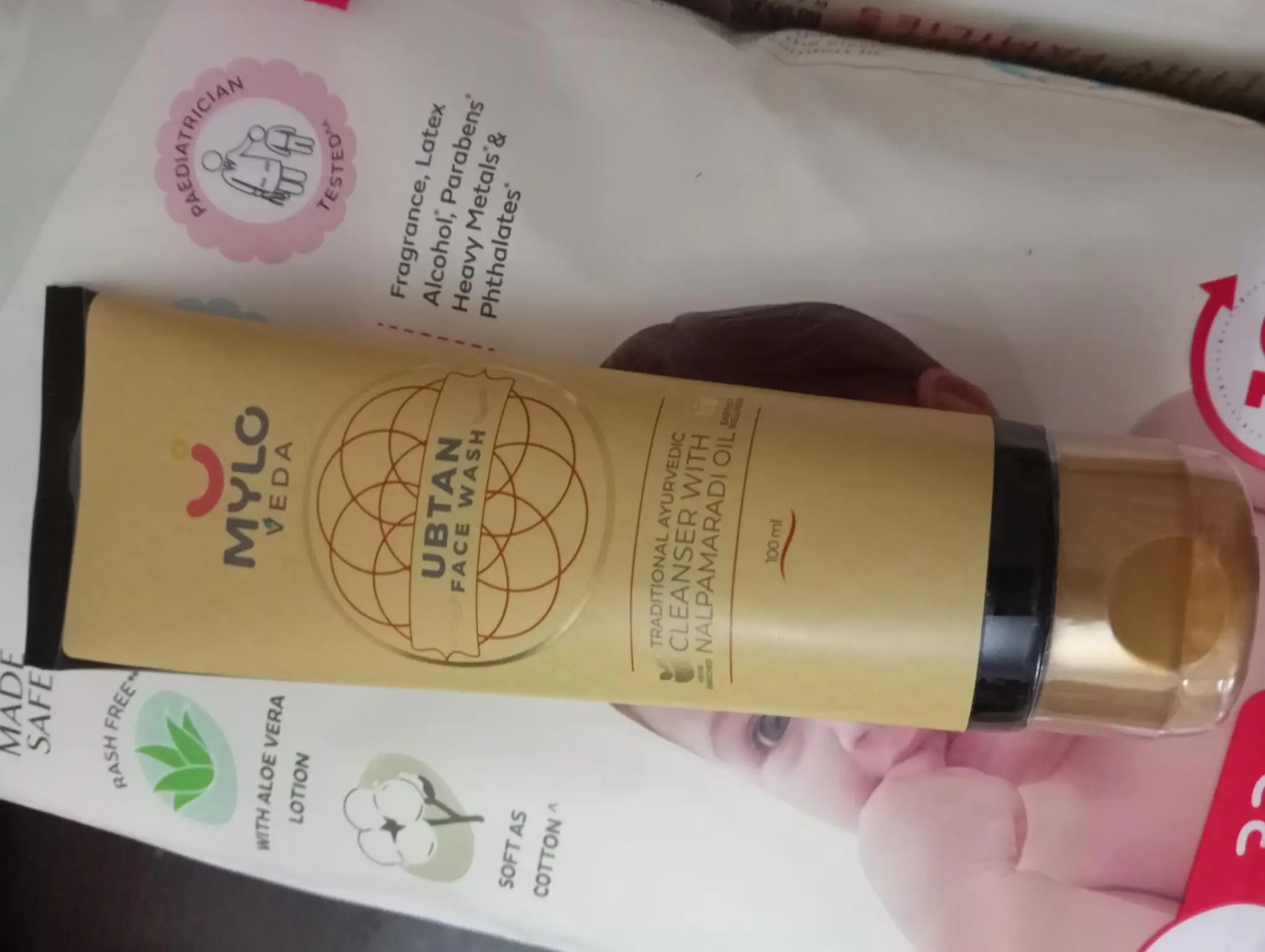 Ubtan Face Wash with Saffron, Nalpamaradi Oil & Turmeric | Brightens Skin | Removes Dead Skin Cells | Fights Acne | Lightens Skin (100 gm)