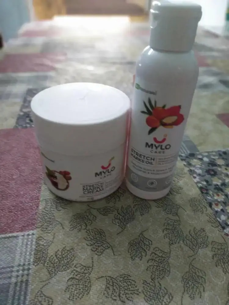 Stretch Marks Kit - Removes Scars | Made with Natural Ingredients | Tightens Skin - (Stretch Mark Oil - 100 ml, Stretch Marks Cream - 100ml)
