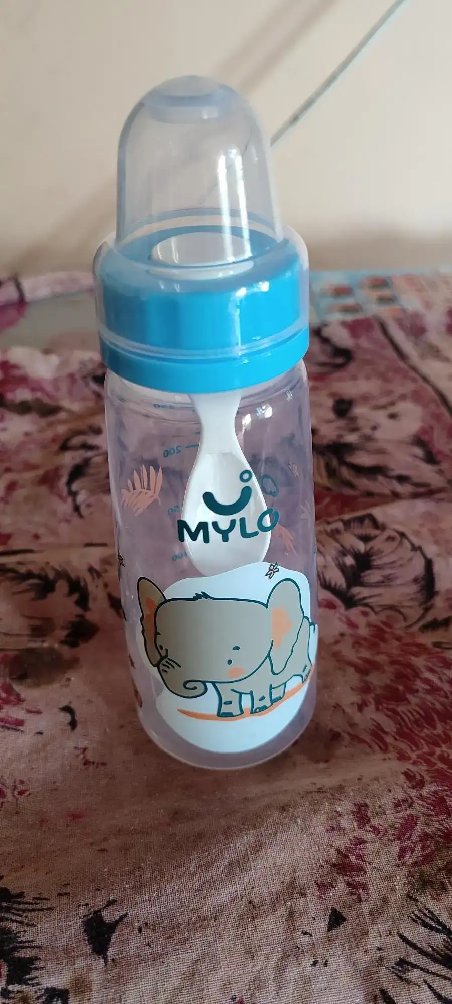 2-in-1 Baby Feeding Bottle | BPA Free with Anti-Colic Nipple & Spoon | Easy Flow Neck Design - Lion & Giraffe 125ml & 250ml