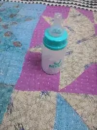 2-in-1 Baby Feeding Bottle | BPA Free with Anti-Colic Nipple & Spoon | Easy Flow Neck Design - Lion & Giraffe 125ml & 250ml