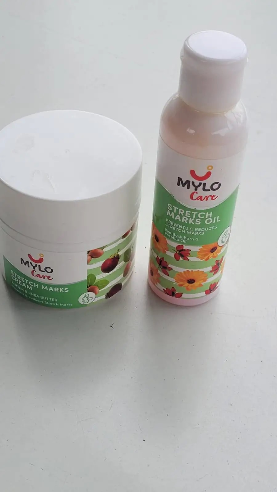 Stretch Marks Kit - Removes Scars | Made with Natural Ingredients | Tightens Skin - (Stretch Mark Oil - 100 ml, Stretch Marks Cream - 100ml)