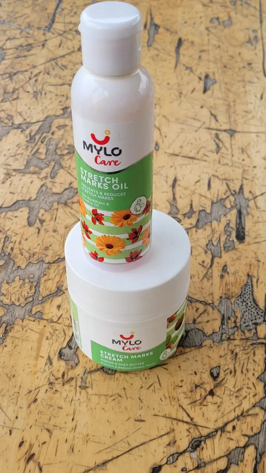 Stretch Marks Kit - Removes Scars | Made with Natural Ingredients | Tightens Skin - (Stretch Mark Oil - 100 ml, Stretch Marks Cream - 100ml)