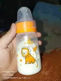 2-in-1 Baby Feeding Bottle | BPA Free with Anti-Colic Nipple & Spoon | Easy Flow Neck Design - Lion & Giraffe 125ml & 250ml