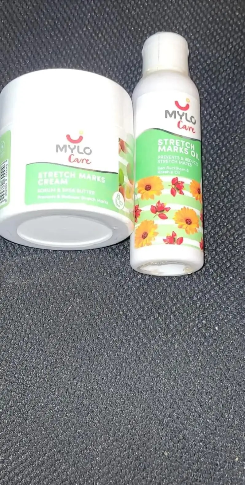 Stretch Marks Kit - Removes Scars | Made with Natural Ingredients | Tightens Skin - (Stretch Mark Oil - 100 ml, Stretch Marks Cream - 100ml)