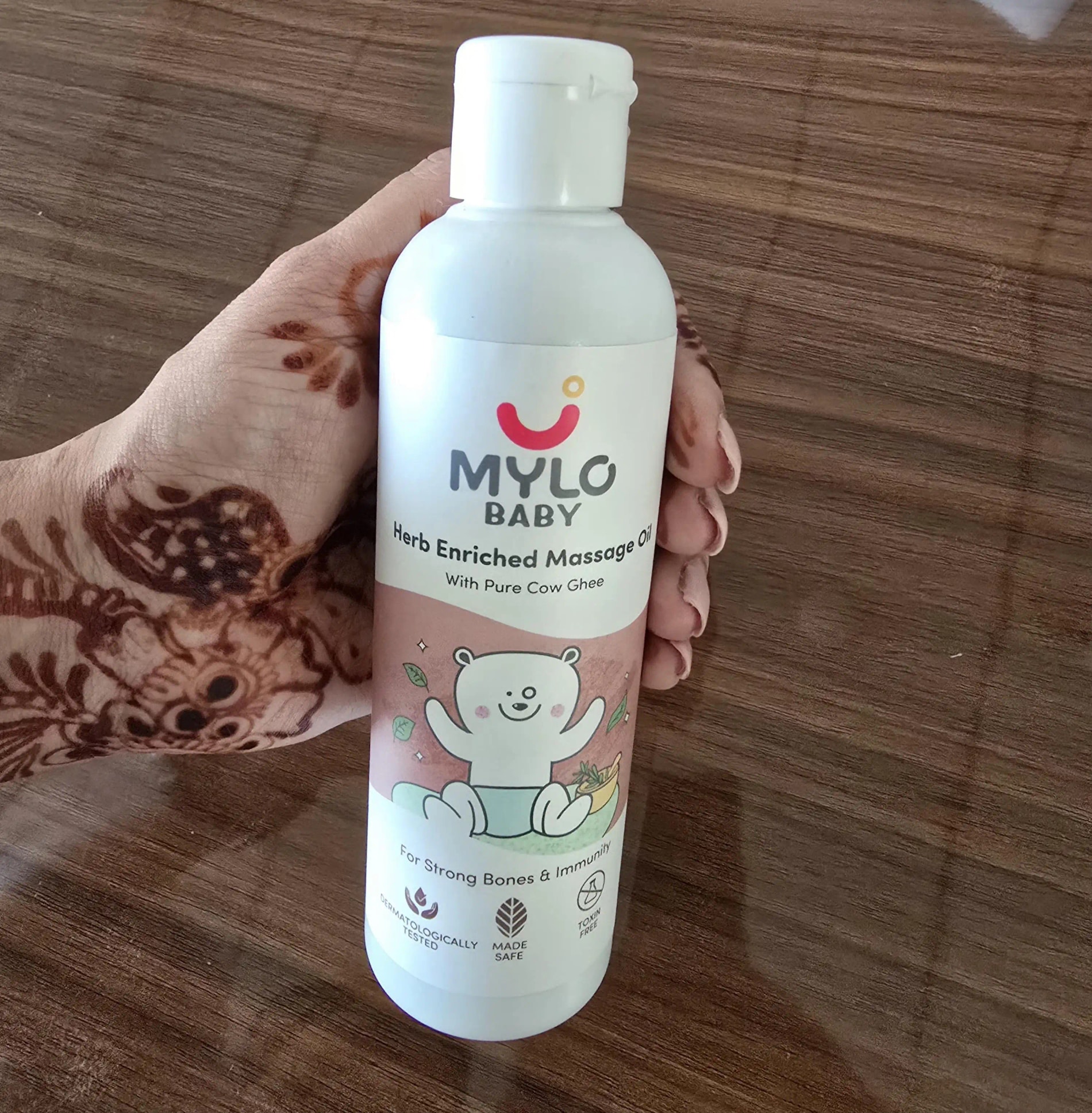 Mylo Herb Enriched Baby Massage Oil - 200 ml | Dermatologically Tested | Made Safe Certified | Nourishes Skin | Strengthens Immunity | Ayurvedic Preparation