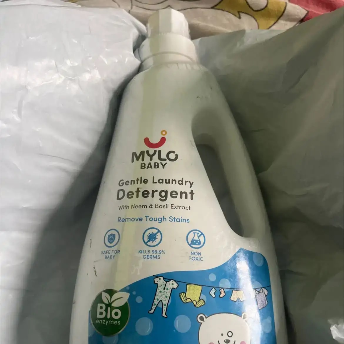 Baby Safe Liquid Detergent for Baby Clothes | Tough on stains | Gentle on clothes | Keeps Color & Softness Intact | Suitable for Front & Top Load Washing Machine | 1 litre - Pack of 2
