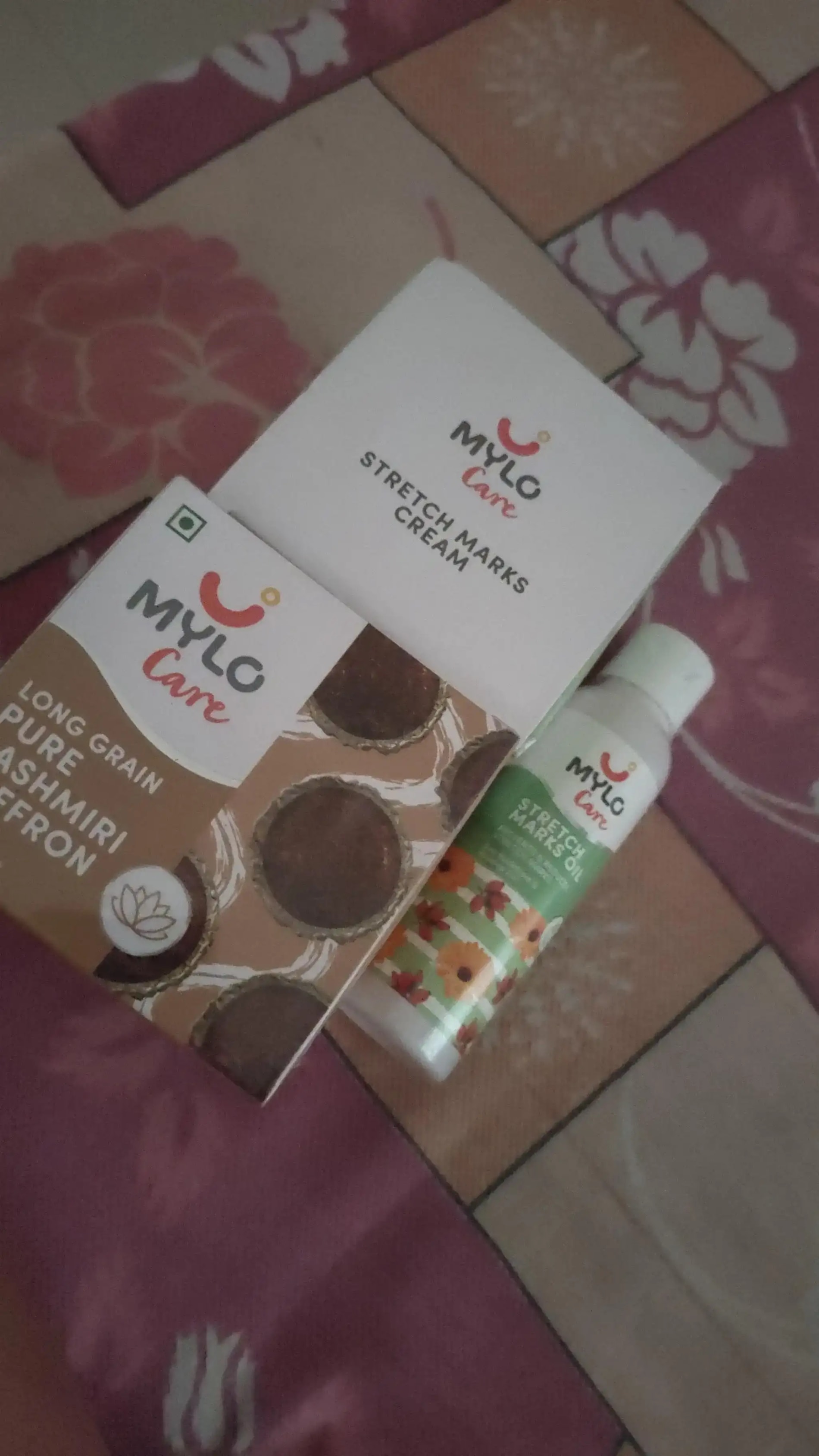 Stretch Marks Kit - Removes Scars | Made with Natural Ingredients | Tightens Skin - (Stretch Mark Oil - 100 ml, Stretch Marks Cream - 100ml)