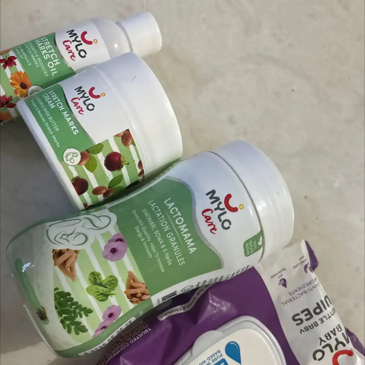 Stretch Marks Kit - Removes Scars | Made with Natural Ingredients | Tightens Skin - (Stretch Mark Oil - 100 ml, Stretch Marks Cream - 100ml)