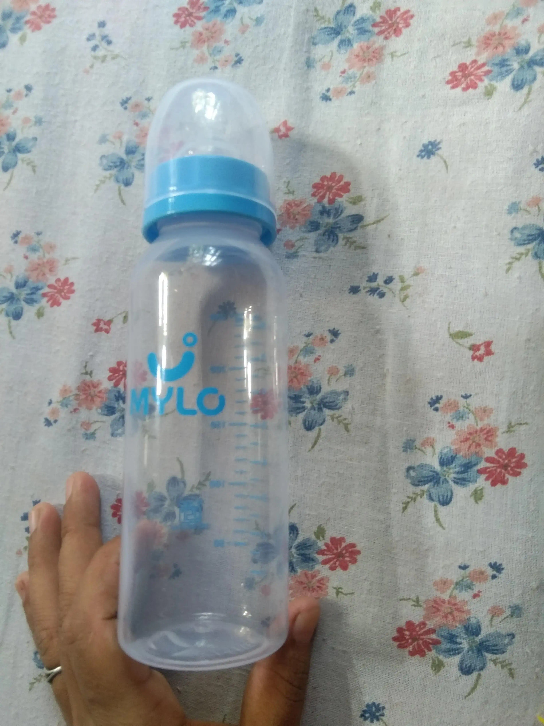 2-in-1 Baby Feeding Bottle | BPA Free with Anti-Colic Nipple & Spoon | Easy Flow Neck Design - Lion & Giraffe 125ml & 250ml