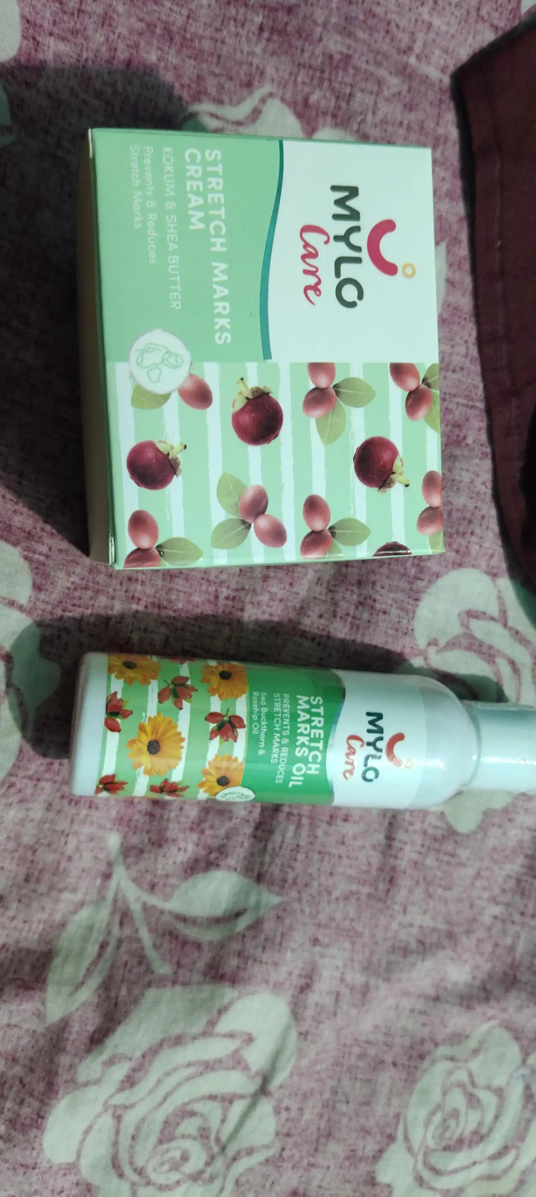 Stretch Marks Kit - Removes Scars | Made with Natural Ingredients | Tightens Skin - (Stretch Mark Oil - 100 ml, Stretch Marks Cream - 100ml)