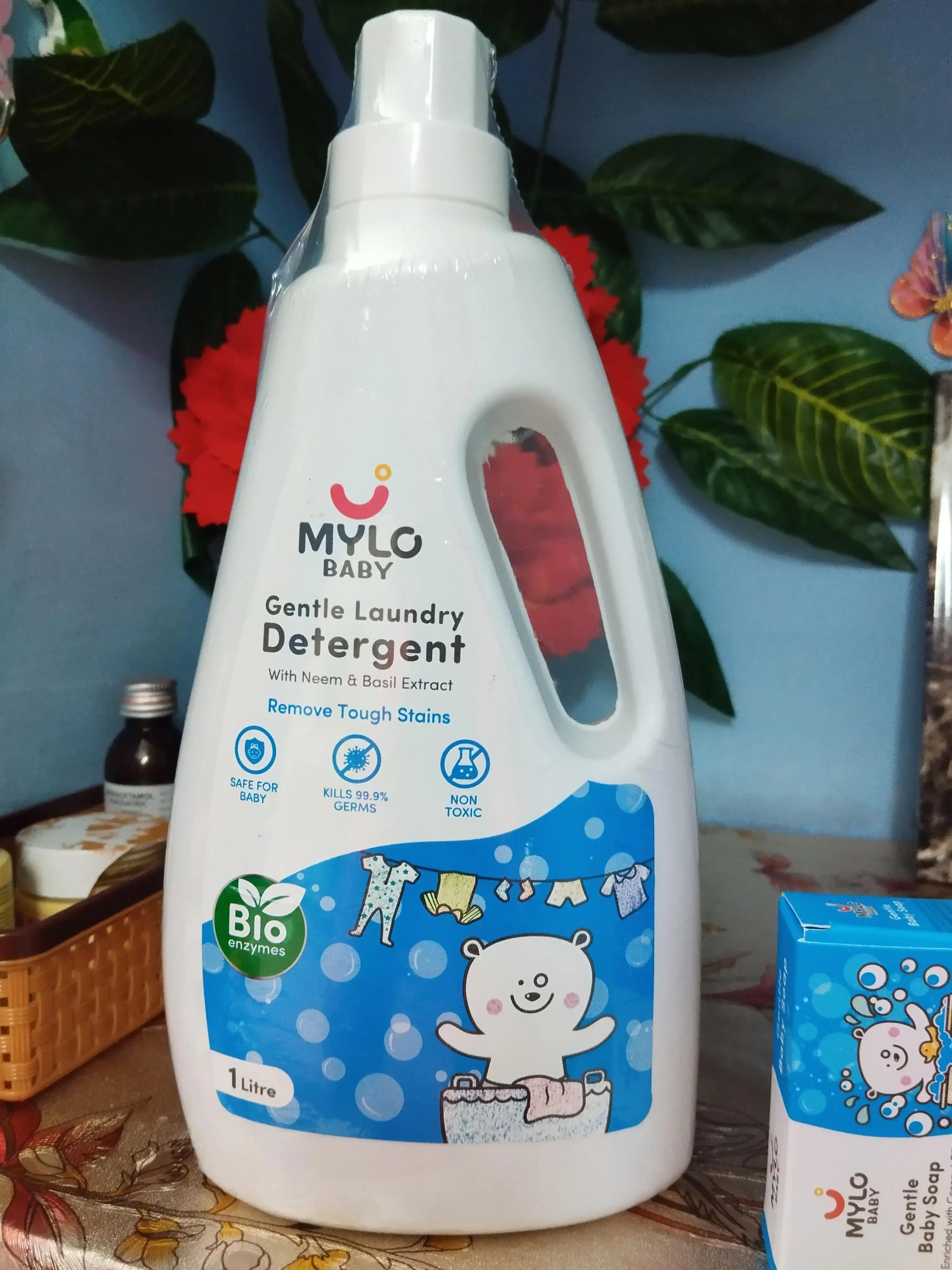 Baby Safe Liquid Detergent for Baby Clothes | Tough on stains | Gentle on clothes | Keeps Color & Softness Intact | Suitable for Front & Top Load Washing Machine | 1 litre - Pack of 2