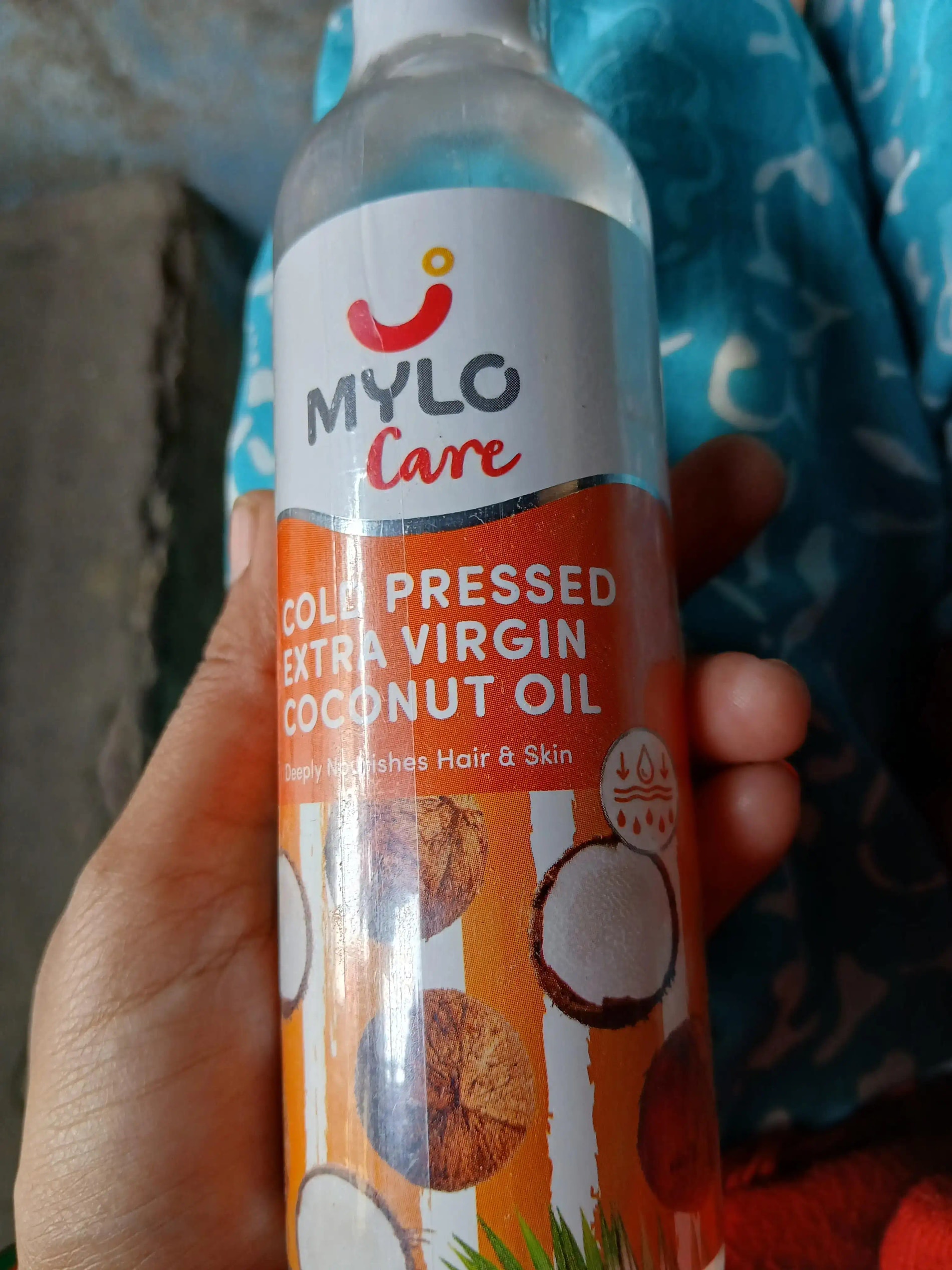 Cold Pressed Extra Virgin Coconut Oil for Skin & Hair - Nourishes Skin Deeply | Reduces Dandruff | Strengthens Hair | Soothes Baby's Rashes - 200 ml