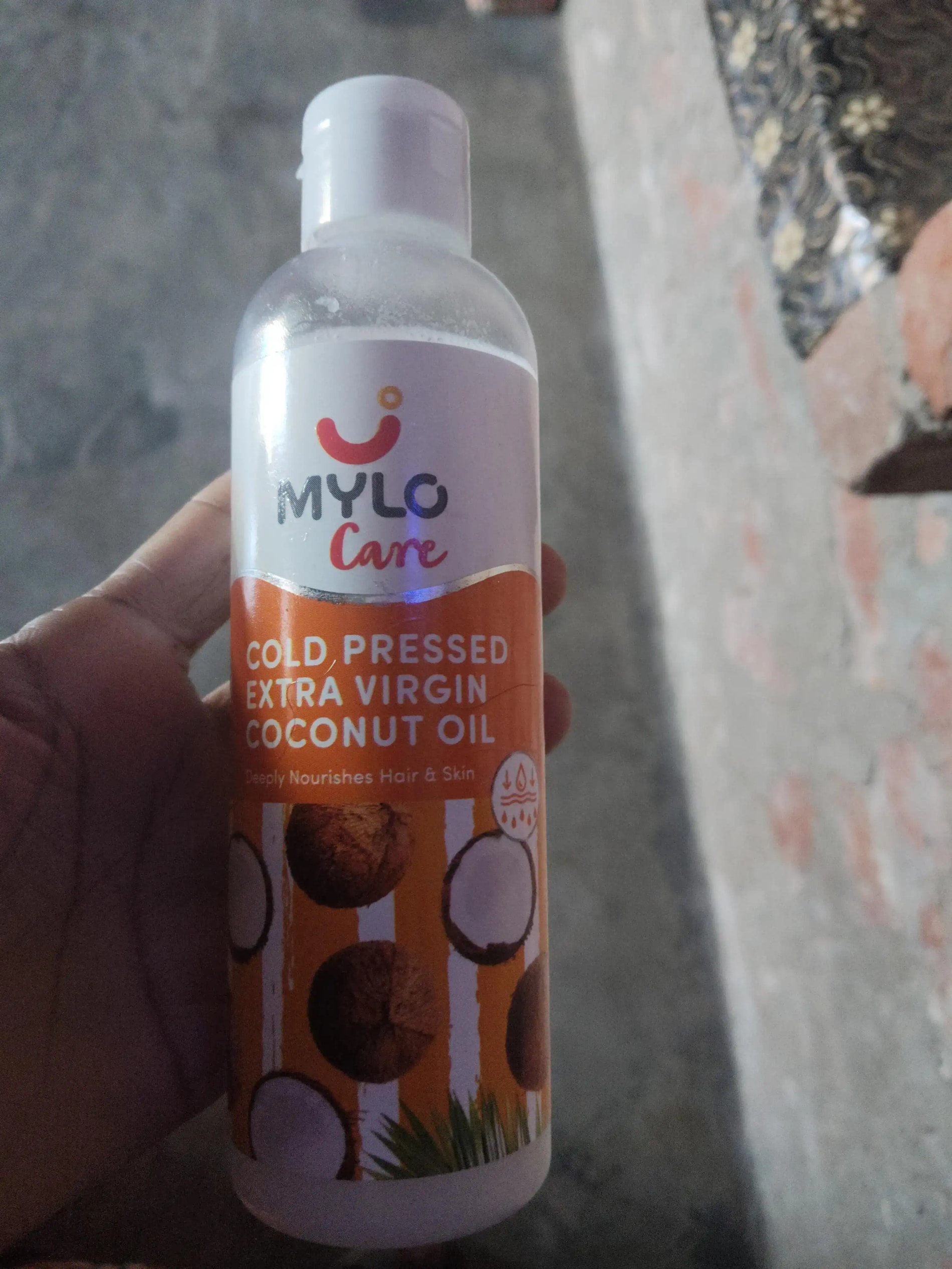 Cold Pressed Extra Virgin Coconut Oil for Skin & Hair - Nourishes Skin Deeply | Reduces Dandruff | Strengthens Hair | Soothes Baby's Rashes - 200 ml