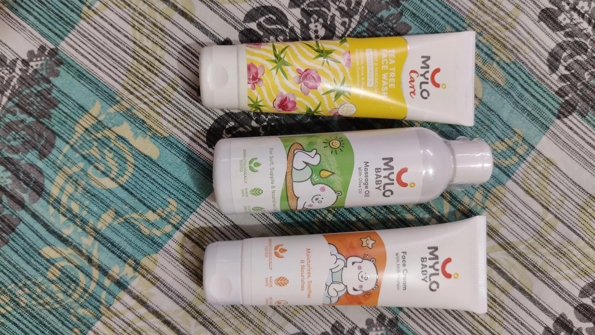 Baby Massage Oil 200ml | Improves Complexion & Skin Tone | Moisturizes & Nourishes Skin | Aids in Sun Protection | Made Safe Certified - Pack of 2