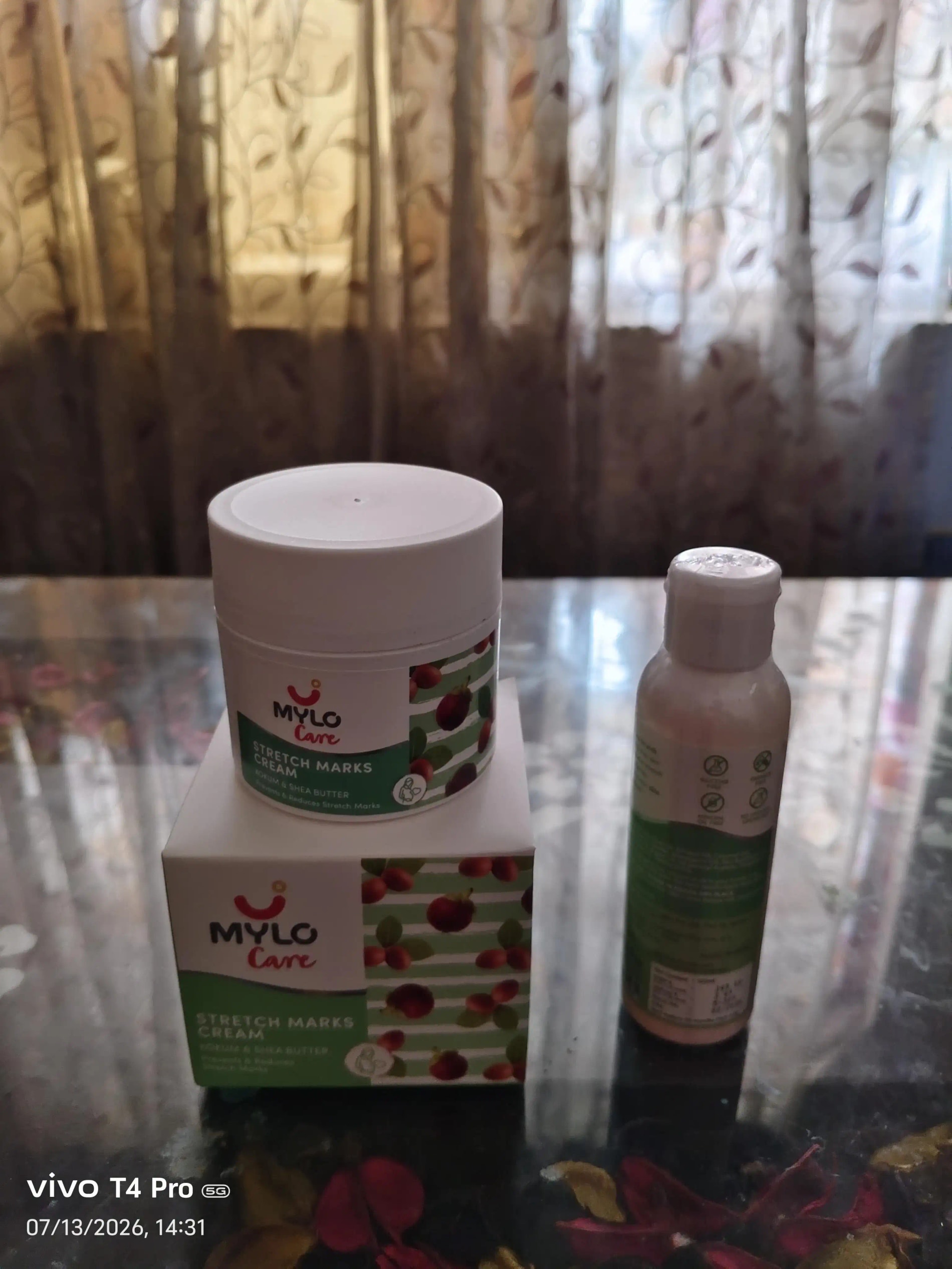 Stretch Marks Kit - Removes Scars | Made with Natural Ingredients | Tightens Skin - (Stretch Mark Oil - 100 ml, Stretch Marks Cream - 100ml)