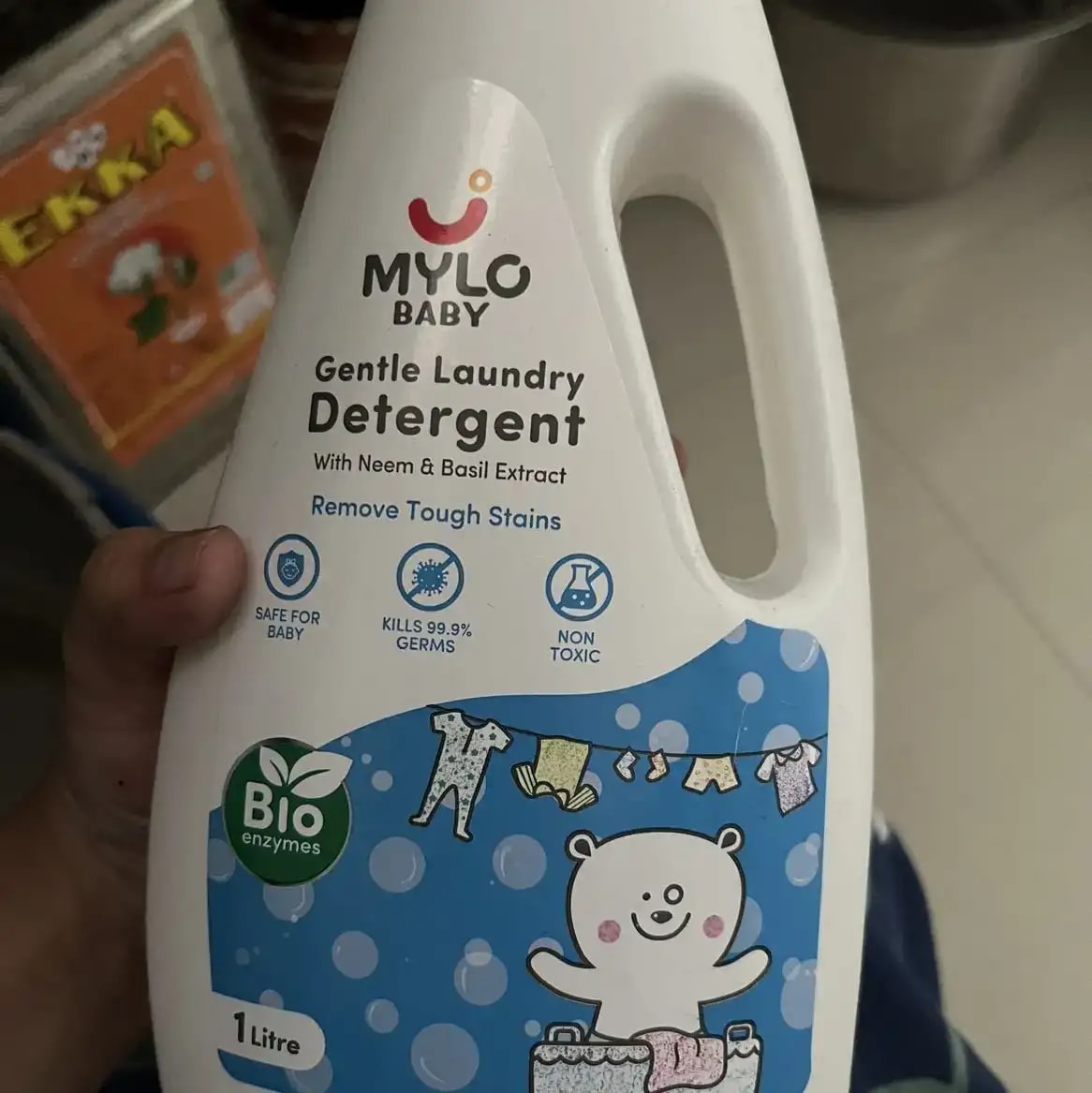 Baby Safe Liquid Detergent for Baby Clothes | Tough on stains | Gentle on clothes | Keeps Color & Softness Intact | Suitable for Front & Top Load Washing Machine | 1 litre - Pack of 2
