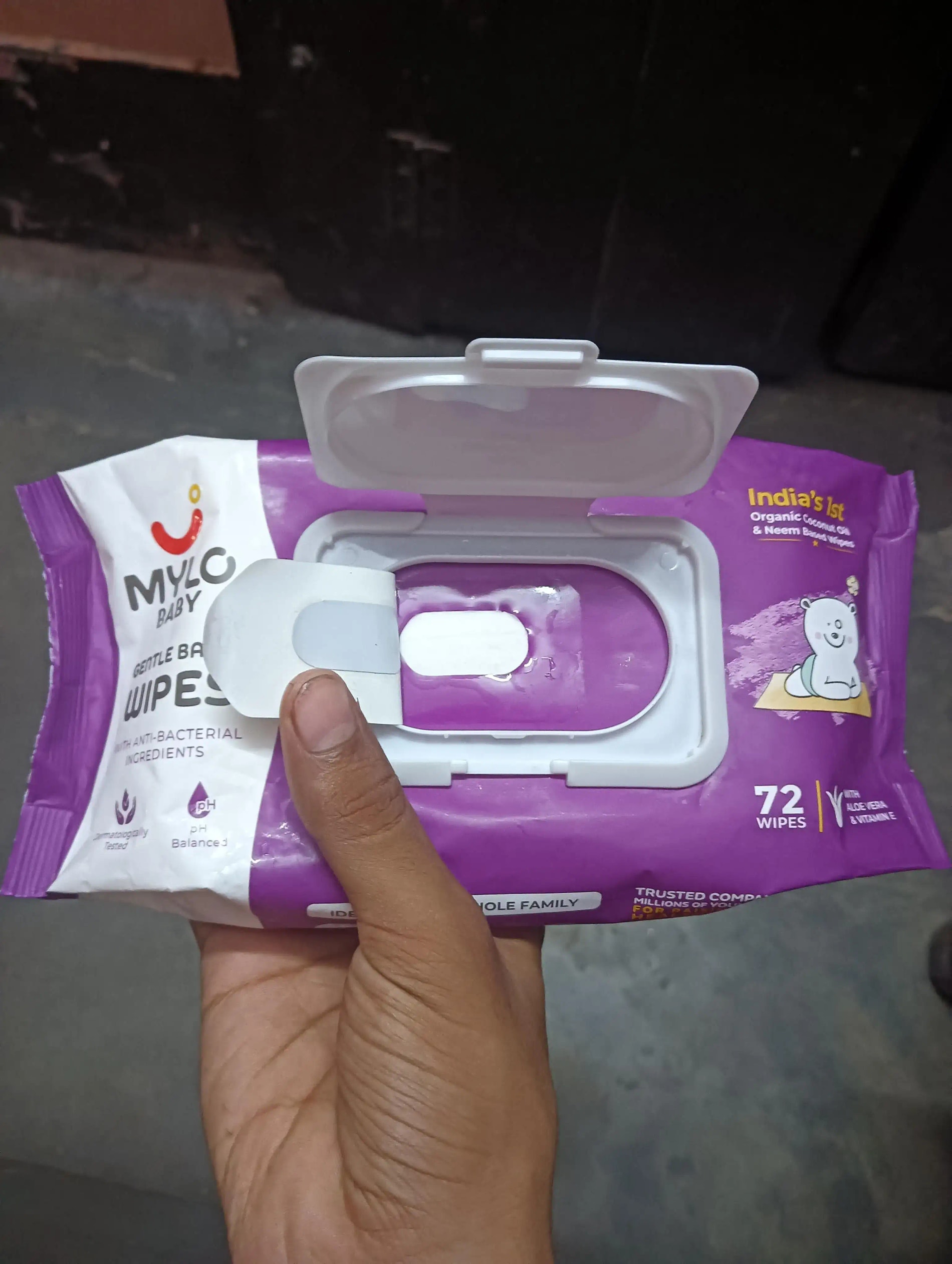 Gentle Baby Wipes with Organic Coconut Oil & Neem With Lid (single pack)