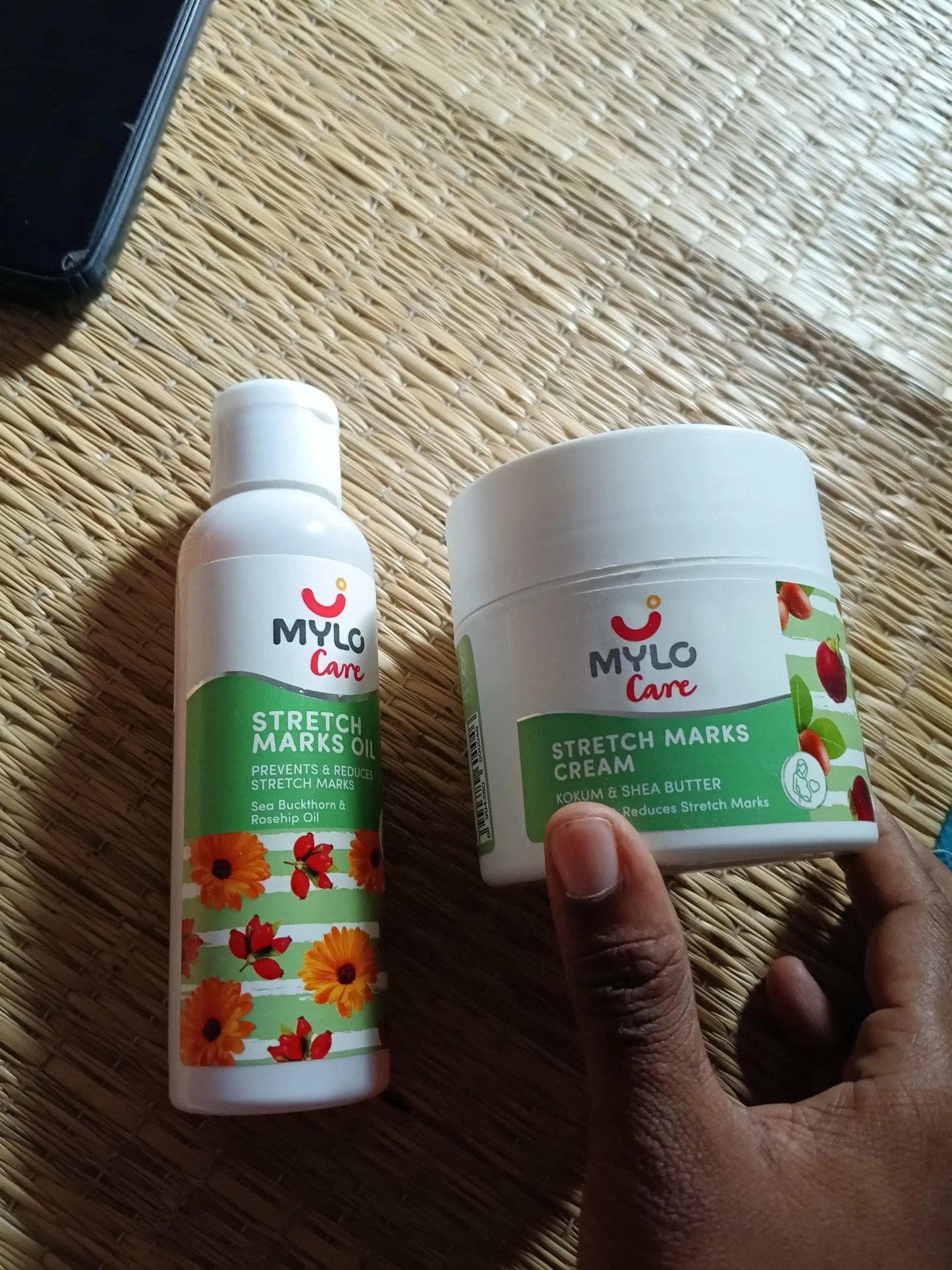 Stretch Marks Kit - Removes Scars | Made with Natural Ingredients | Tightens Skin - (Stretch Mark Oil - 100 ml, Stretch Marks Cream - 100ml)