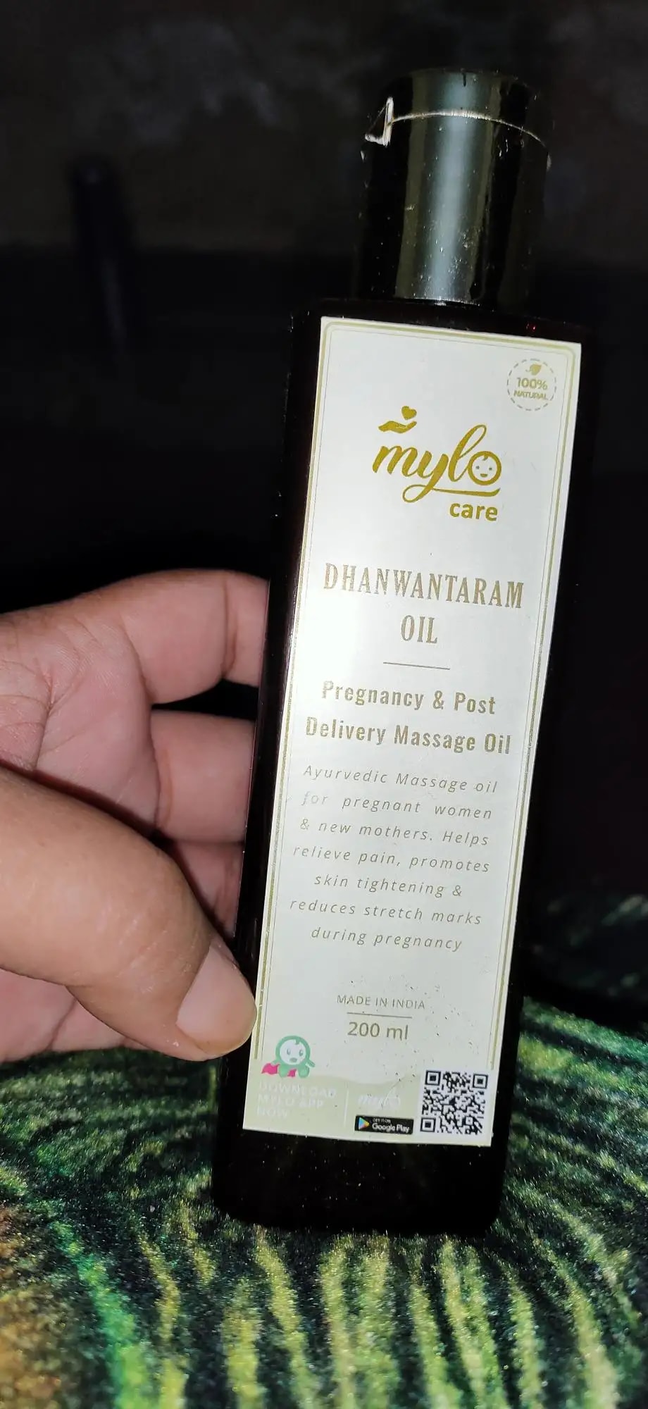 Ayurvedic Pregnancy Massage Oil | Relieves Pregnancy Pain & Ichiness | Heals Stretch Marks | Firms Up Body Post Pregnancy | Made with Dhanwantram Recipe (200 ml)