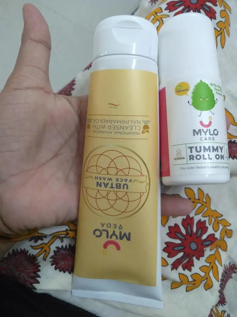 Ubtan Face Wash with Saffron, Nalpamaradi Oil & Turmeric | Brightens Skin | Removes Dead Skin Cells | Fights Acne | Lightens Skin (100 gm)