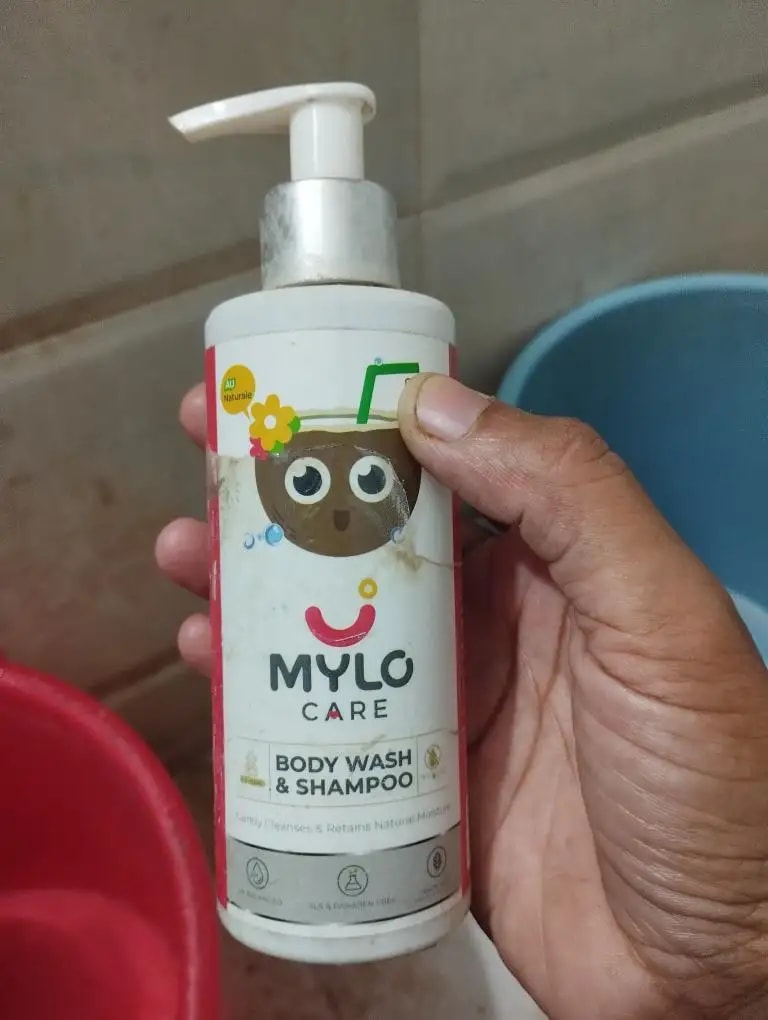 Baby Shampoo and Body Wash | Gentle Cleansing Head-to-Toe | Tear Free Formulation | Retains Natural Moisture | Dermatologically Tested | Made Safe Certified- 200 ml - Pack of 2