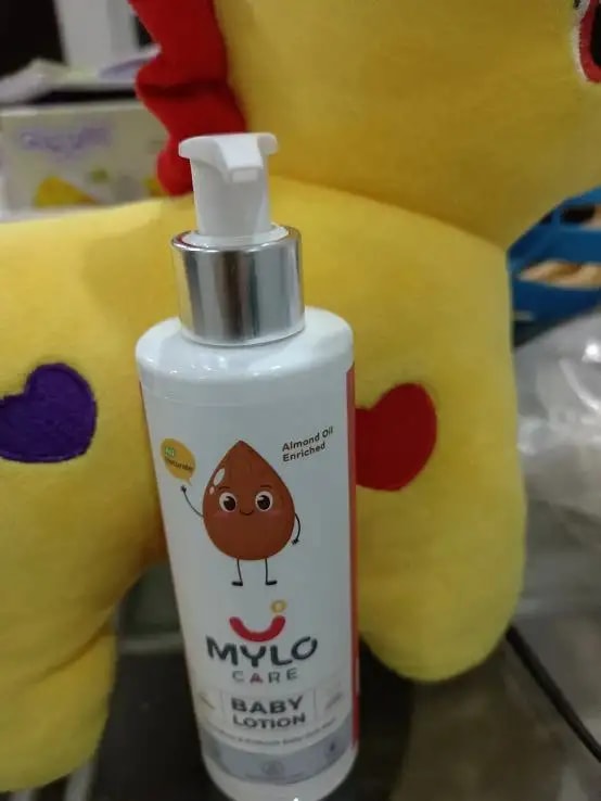 Baby Lotion for Kids | Made Safe Certified | Dermatologically Tested | Long Lasting 24 Hours Moisturisation | Soothes Dryness - 200 ml