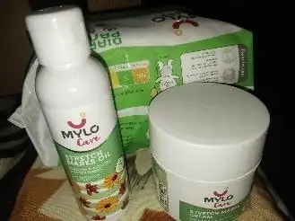 Stretch Marks Kit - Removes Scars | Made with Natural Ingredients | Tightens Skin - (Stretch Mark Oil - 100 ml, Stretch Marks Cream - 100ml)