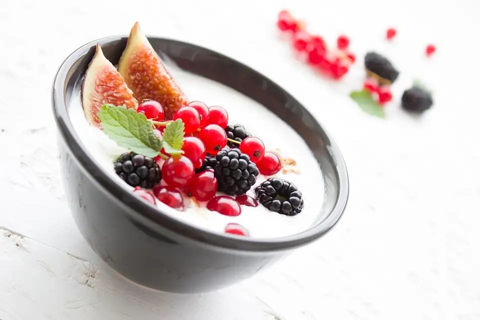 Foods to Eat & Avoid During the 8th Month of Pregnancy