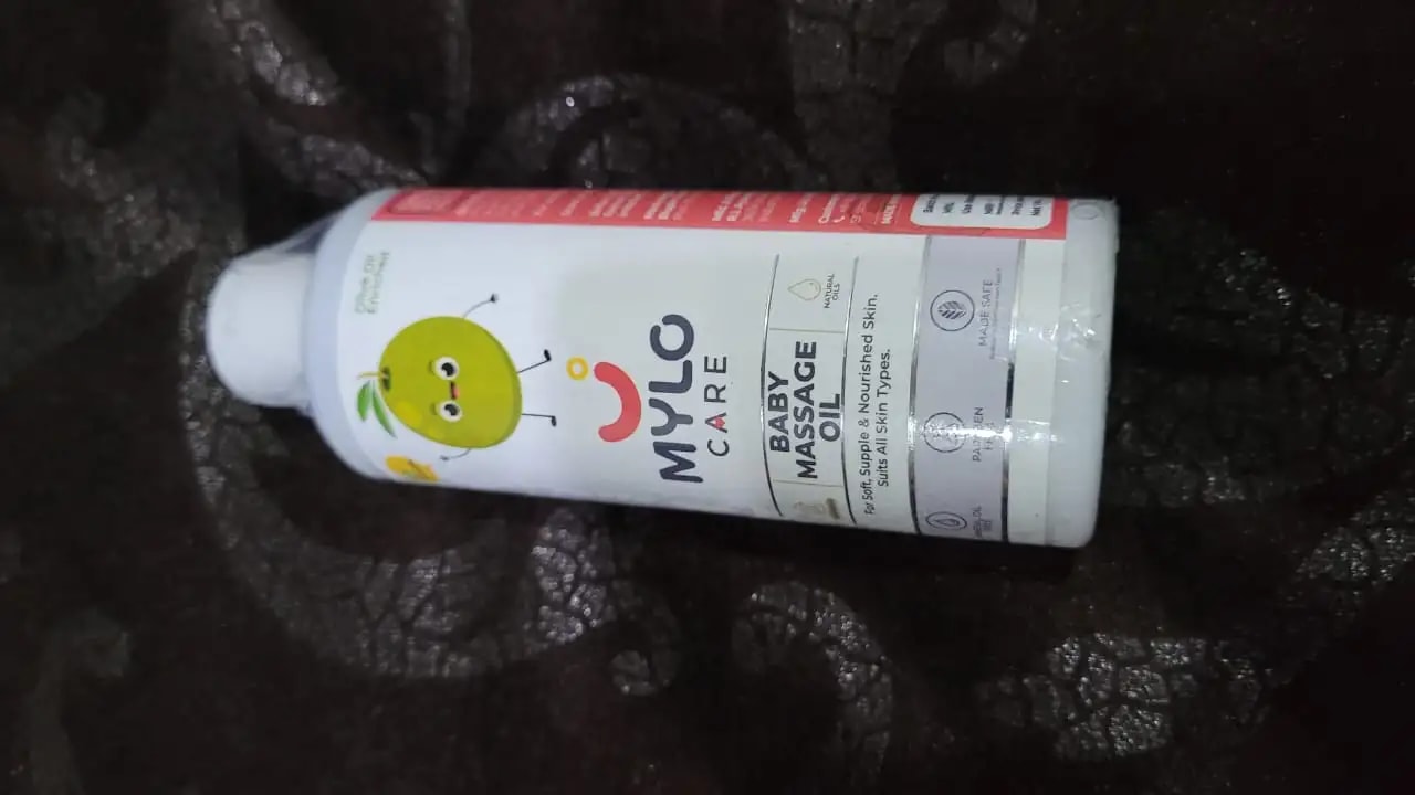 Baby Massage Oil 200ml | Improves Complexion & Skin Tone | Moisturizes & Nourishes Skin | Aids in Sun Protection | Made Safe Certified - Pack of 2